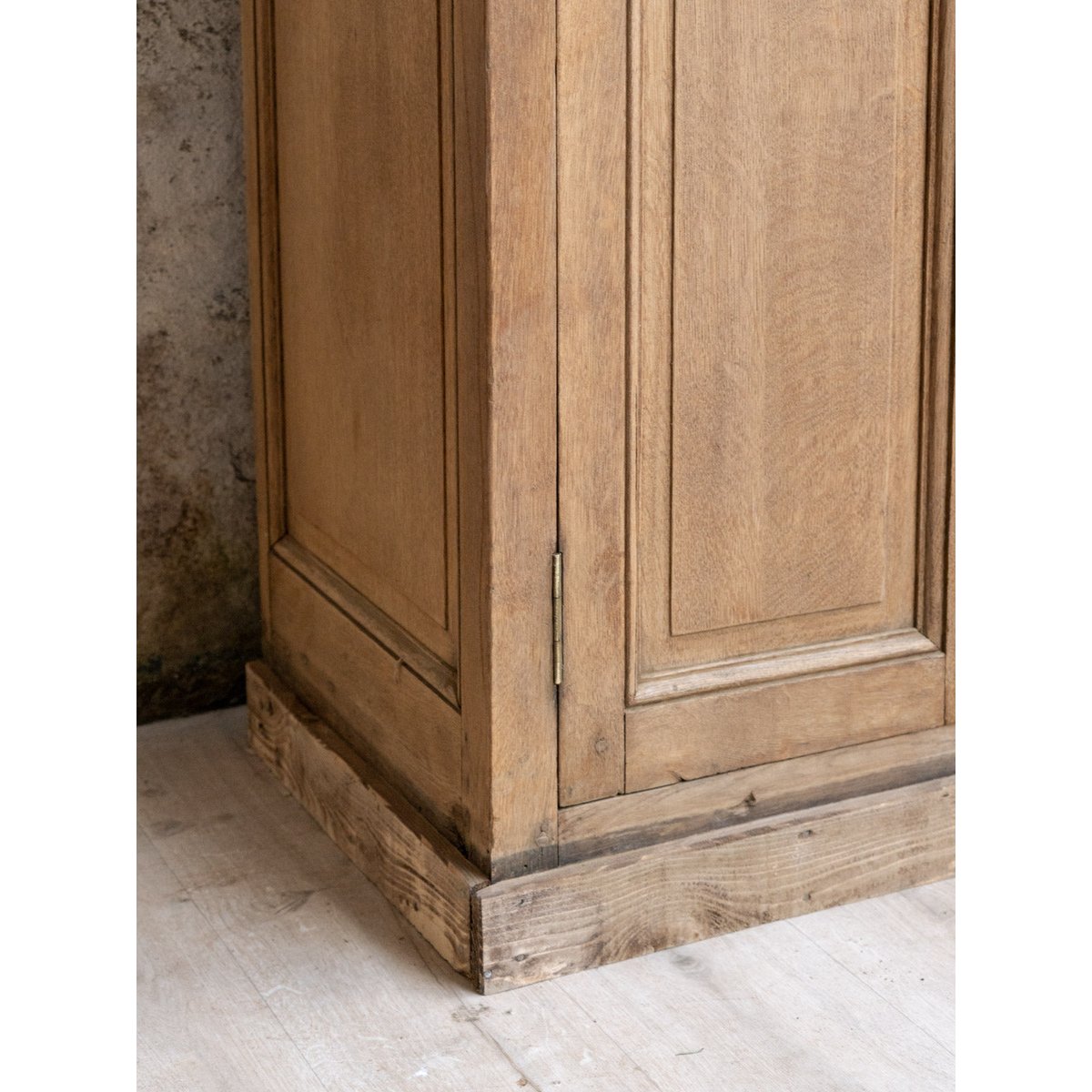 Armoire parisienne en bois Blandine N°532 - Bon état bois clair, DEBONGOUT