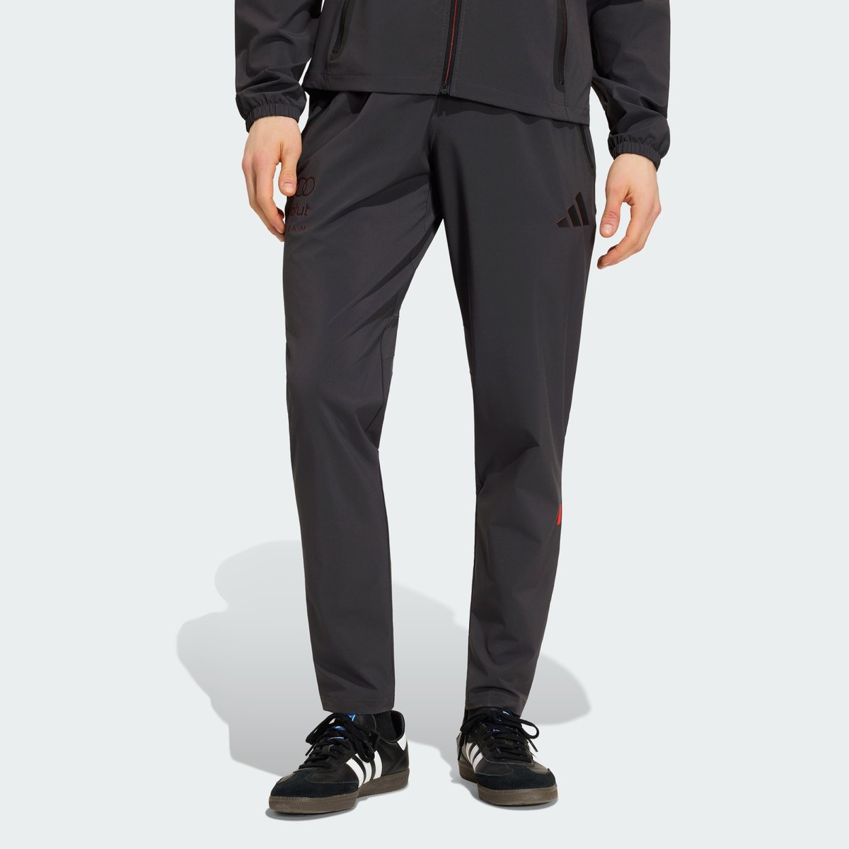 Pantalon Audi Revolut F1 Team Dna Vis Tech Pantalon Audi Revolut F1 Team Dna Vis Tech utility black / hi-res red, adidas Performance