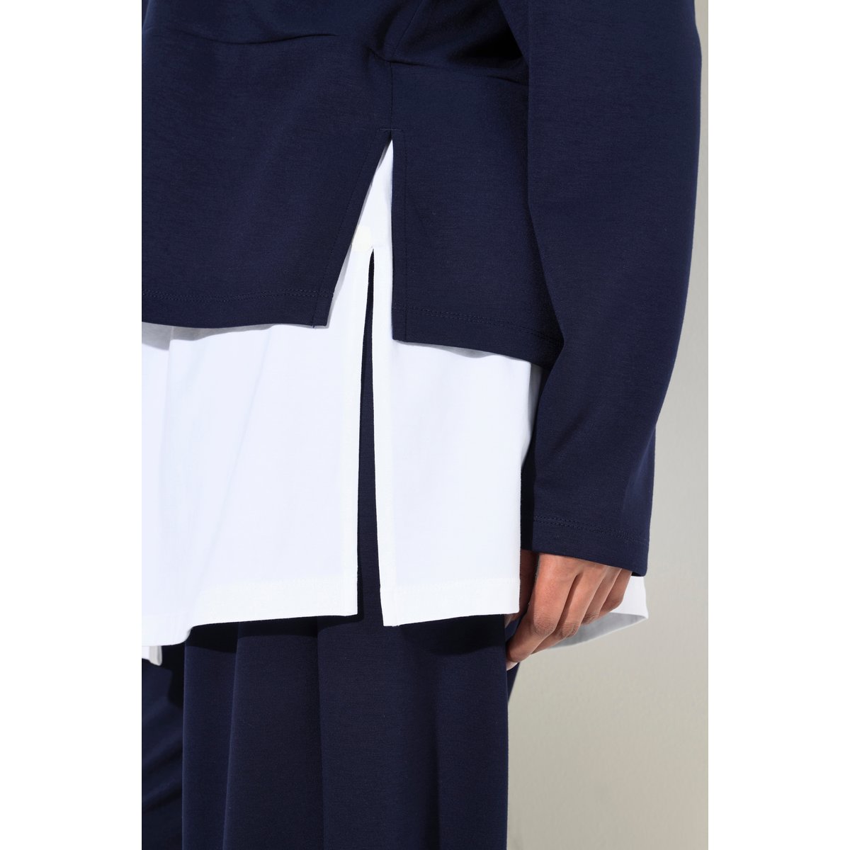 Sweat-shirt, col en V et manches longues marine, ULLA POPKEN