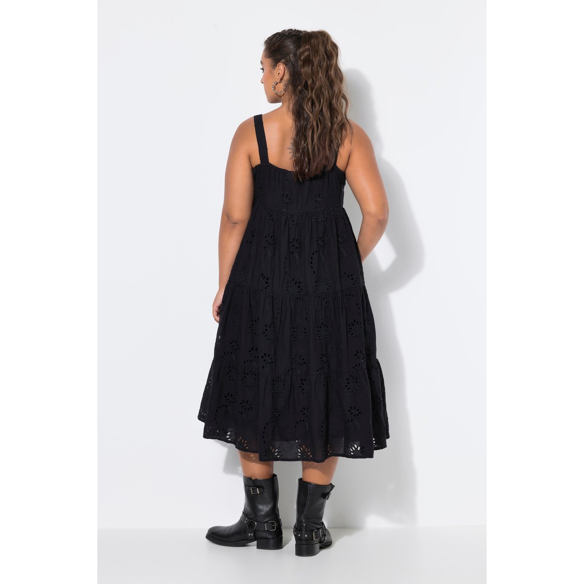 Robe midi à bretelles, coupe évasée noir, STUDIO UNTOLD