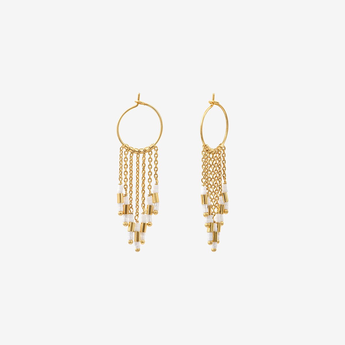 Boucles d'oreilles dorées petit modèle - folk blanc, CAROLINE NAJMAN