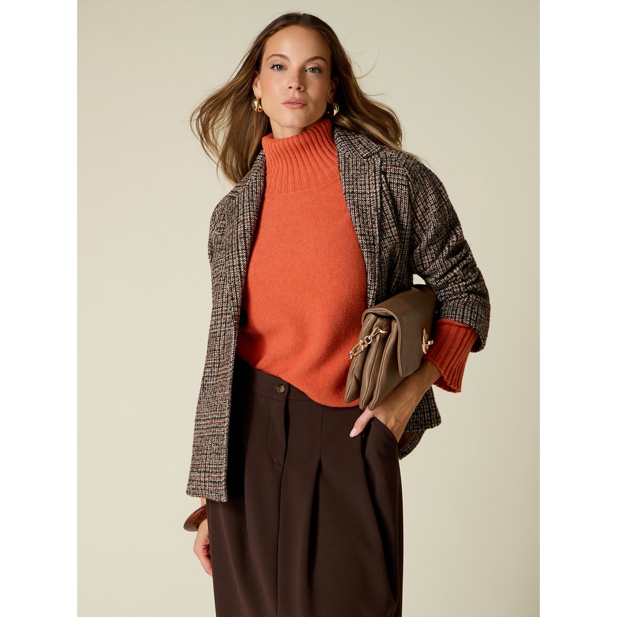 Manteau court marron, OLTRE