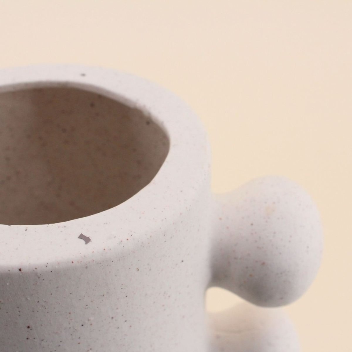 Vase en porcelaine à perles latérales, H31cm blanc, ORNAMI