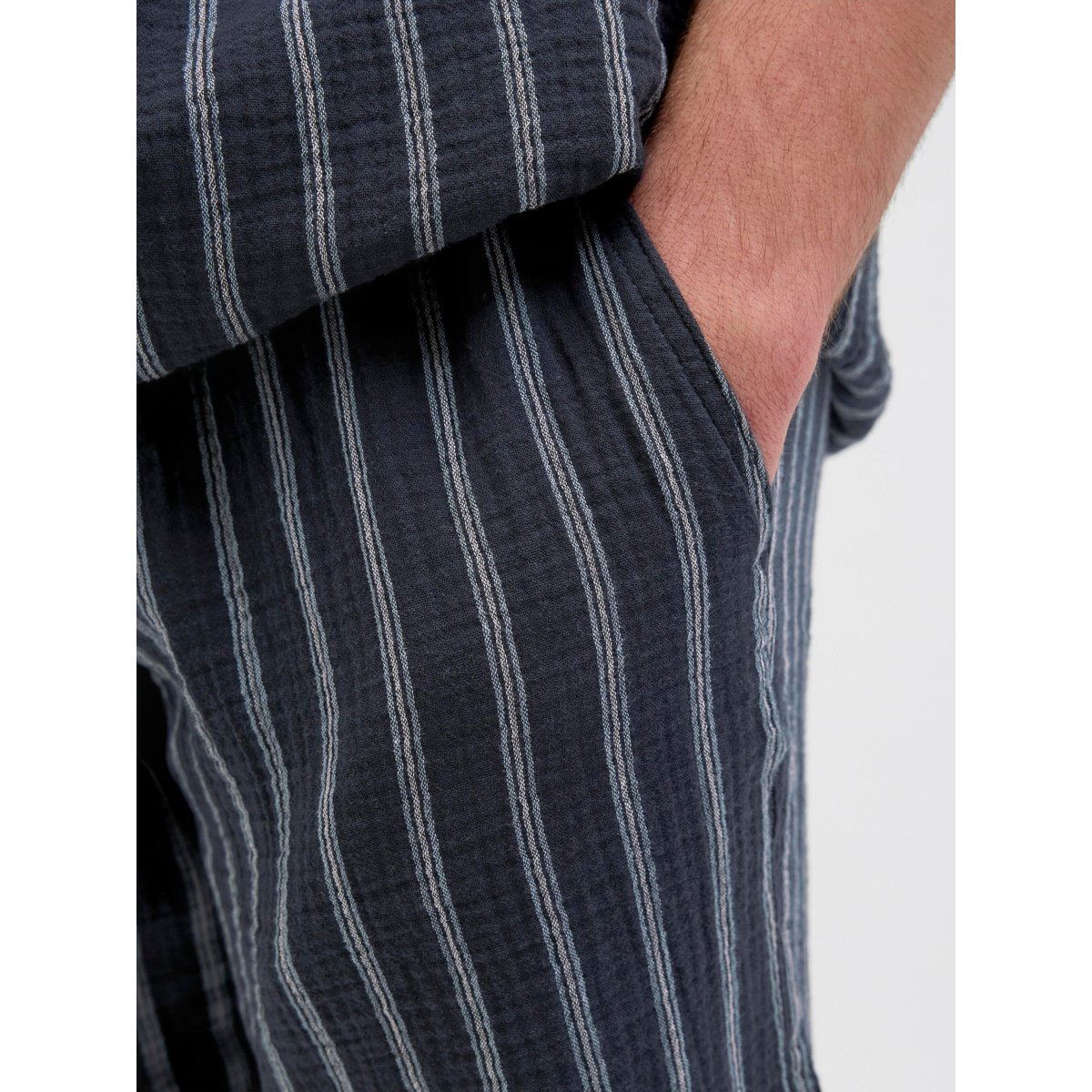 Short sky captain, JACK & JONES