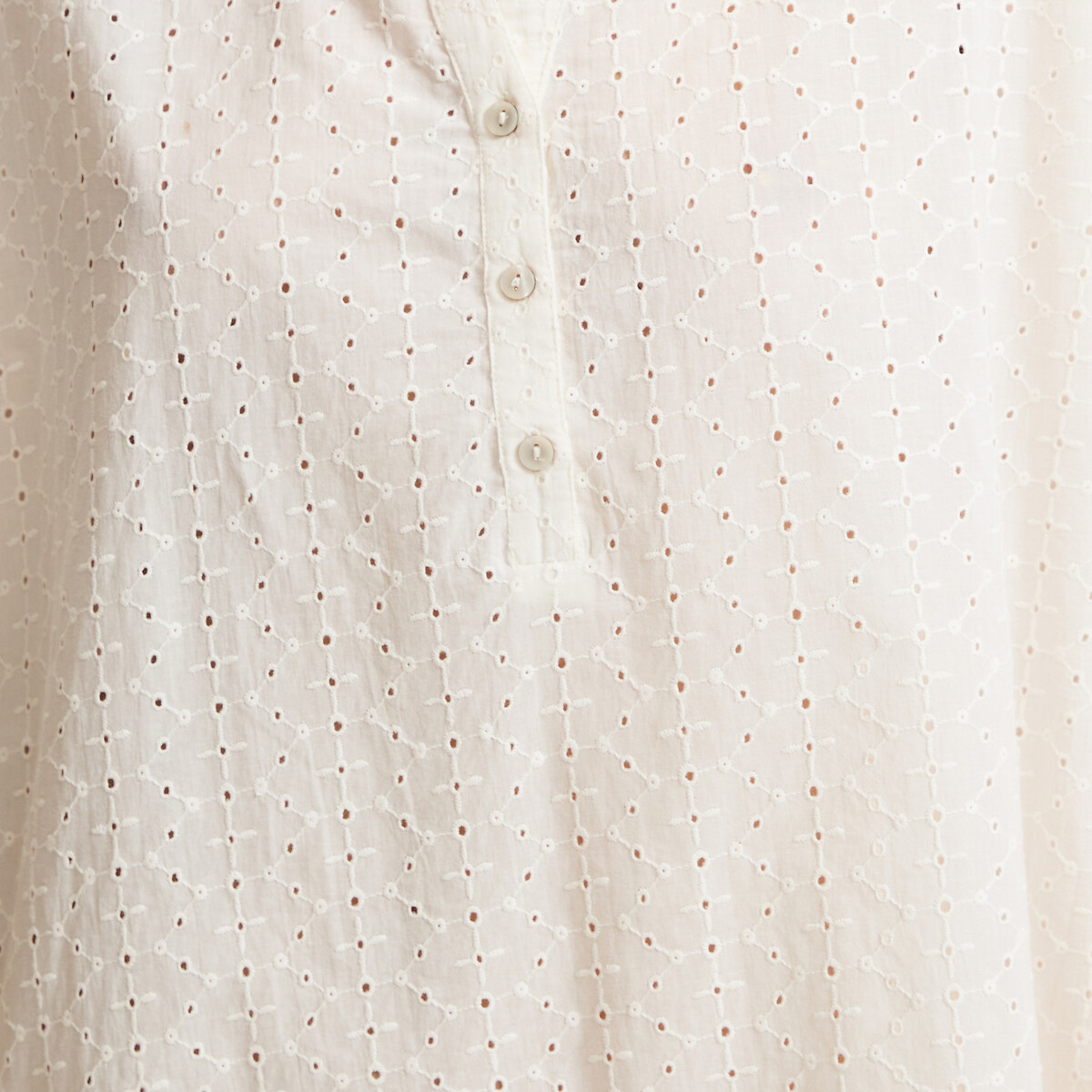 Chemise de nuit en broderie anglaise, manches 3/4 ivoire brodé, ANNE WEYBURN