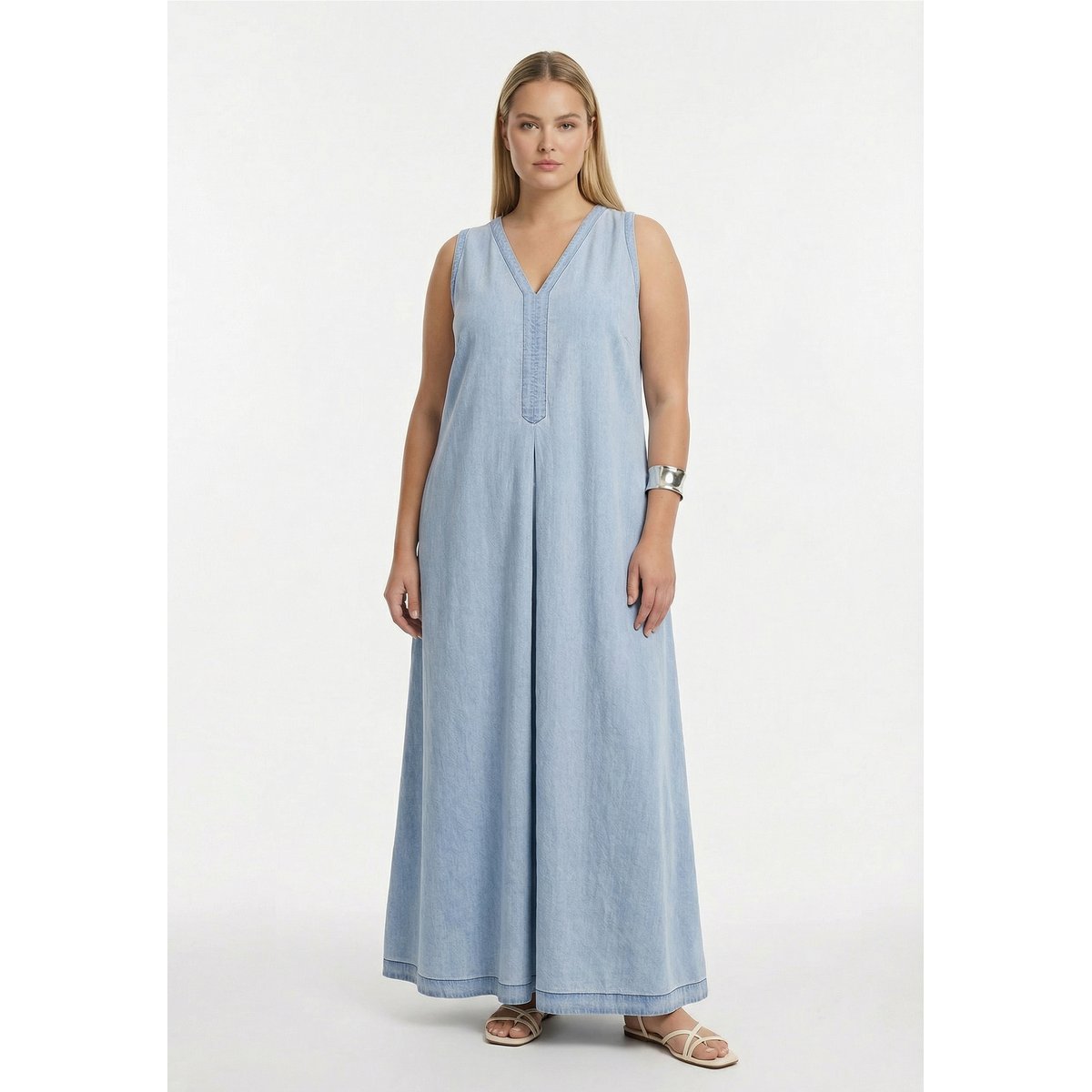 Robe sans manches bleu clair, YOEK