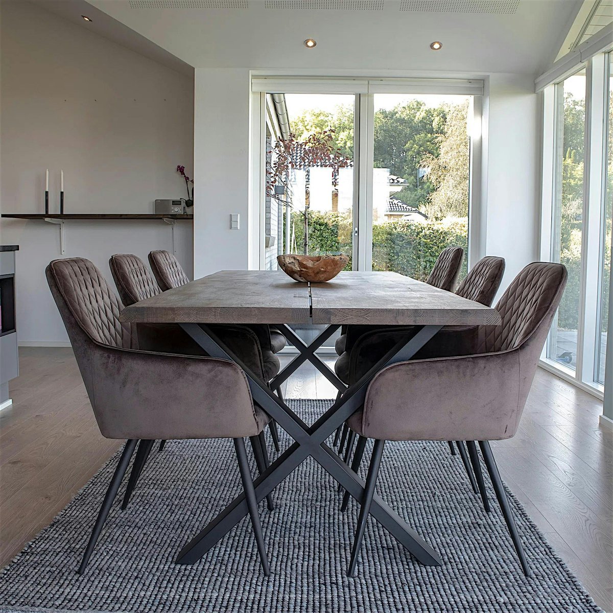 Ensemble table et chaises velours marron (lot de 7 pièces) SAVONE bois naturel, PIER IMPORT
