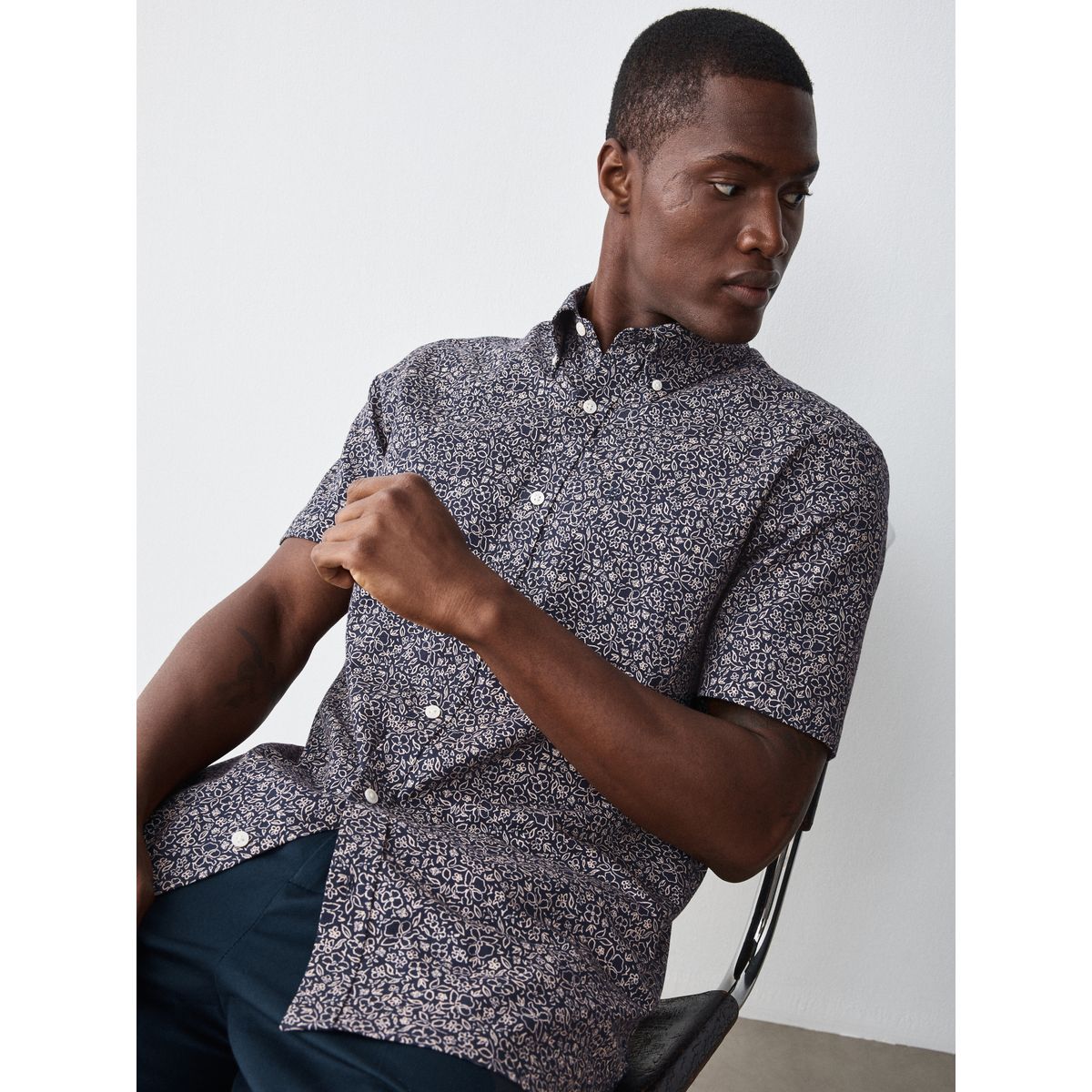Chemise oxford slim stretch à imprimé imprimé fleuri bleu marine, NEXT