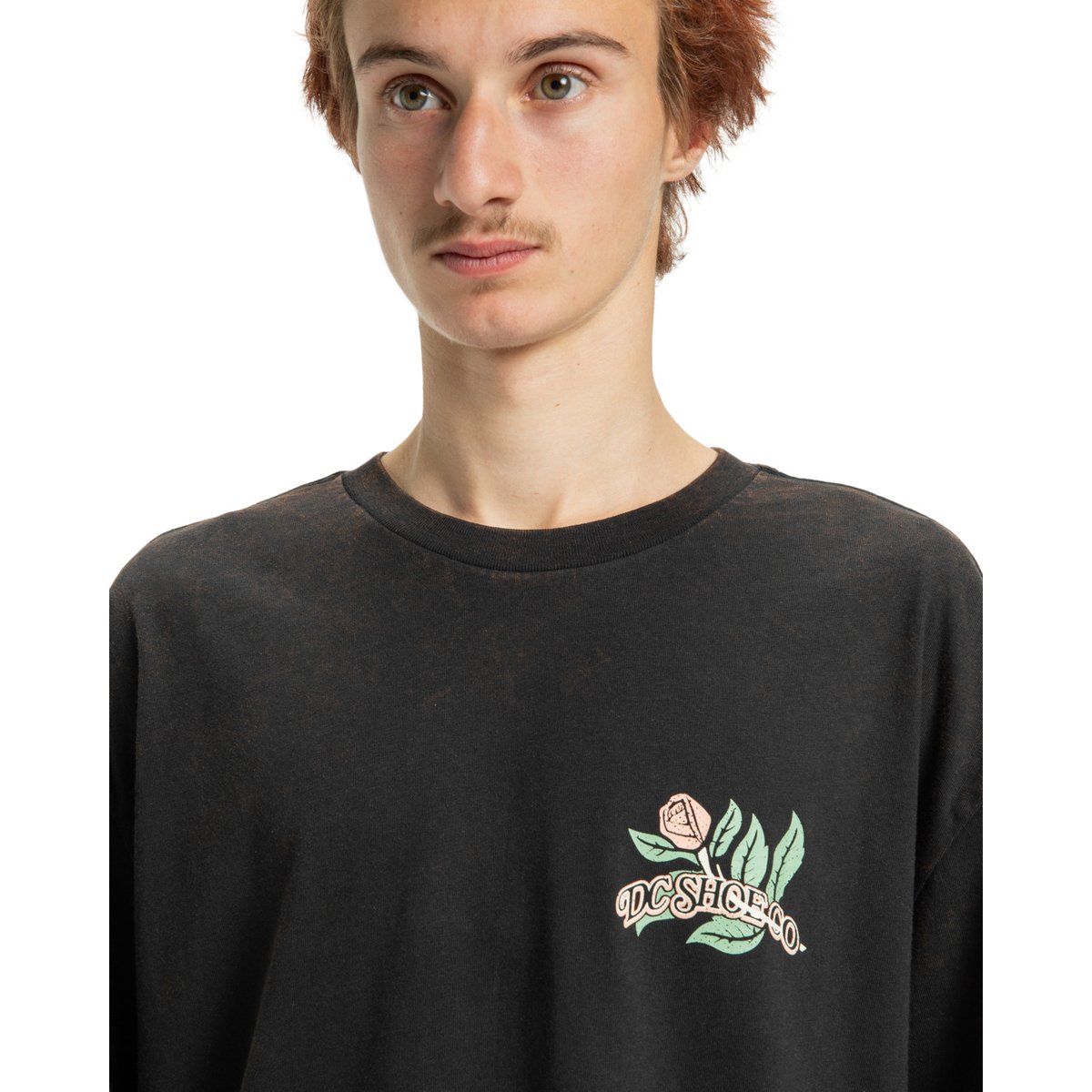T-shirt à manches courtes OUTGROW. noir black, DC SHOES