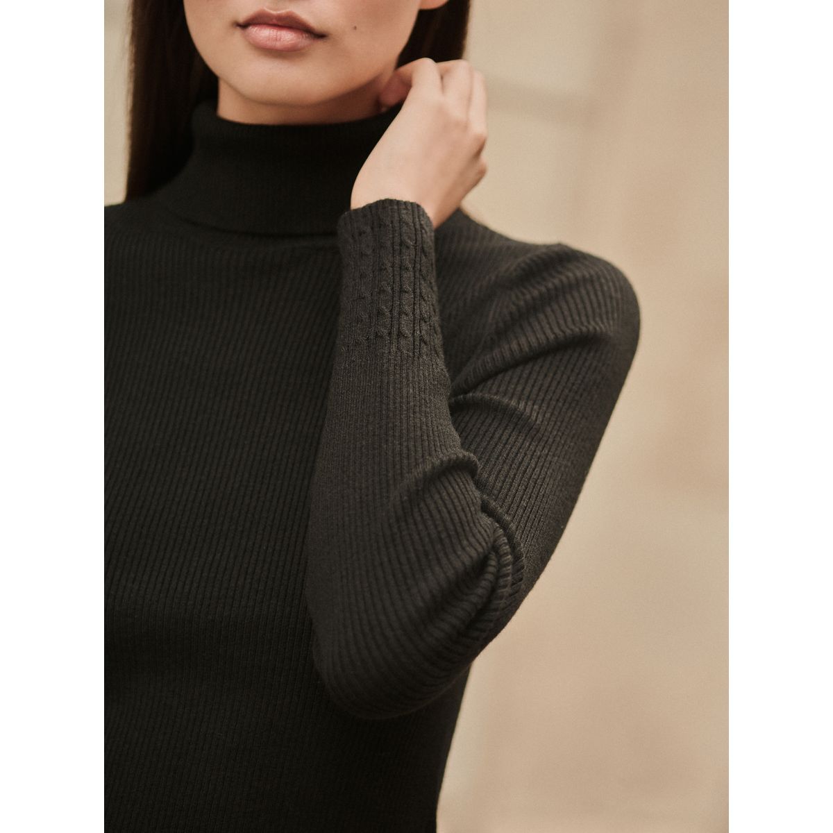 Pull côtelé à col roulé avec laine noir, NEXT