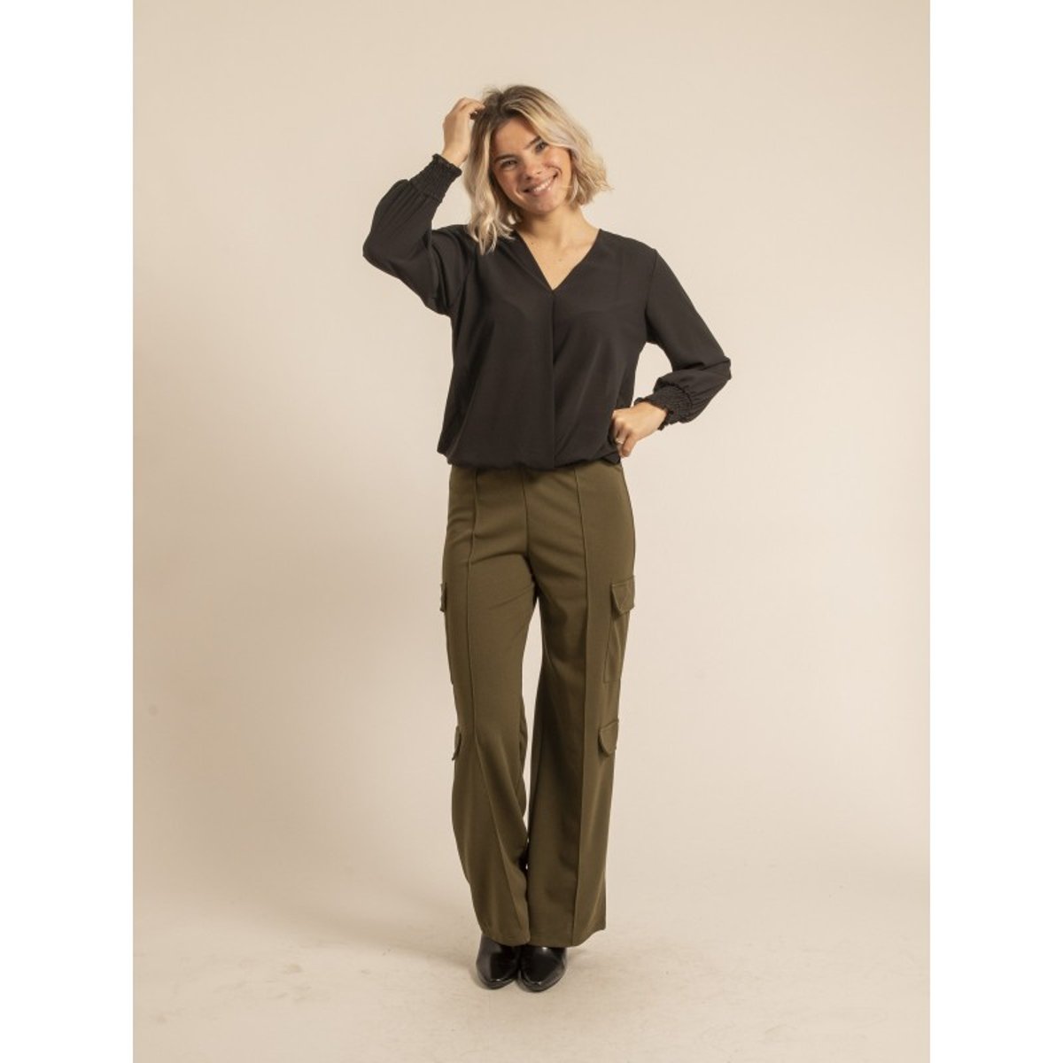 Blouse Col V Orestia noir, DONA LISA