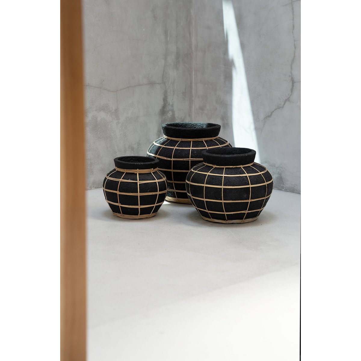 Vase en terre cuite et rotin BELLY noir beige, BAZAR BIZAR