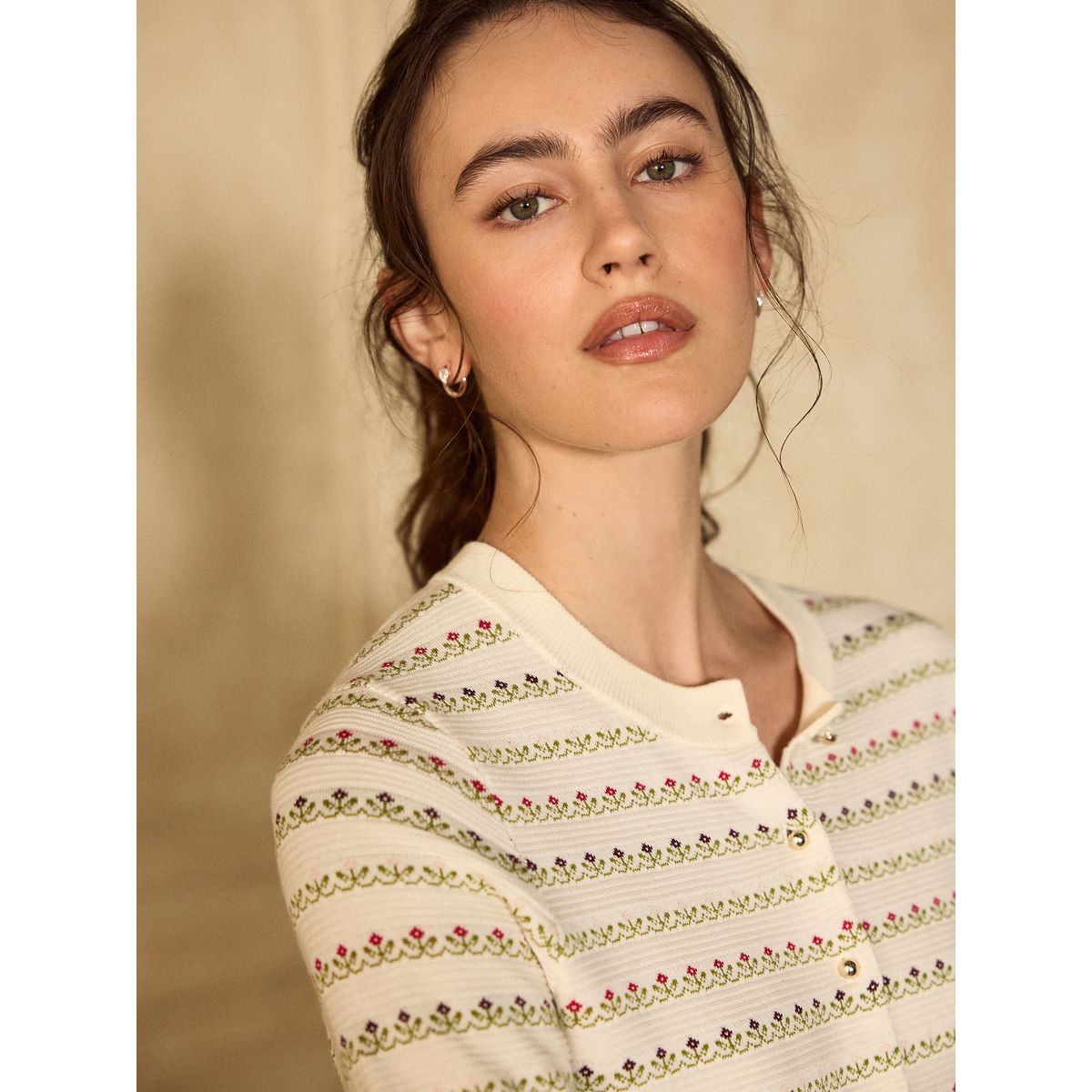 Cardigan ras du cou en coton majoritaire doux écru à imprimé fleurs, NEXT