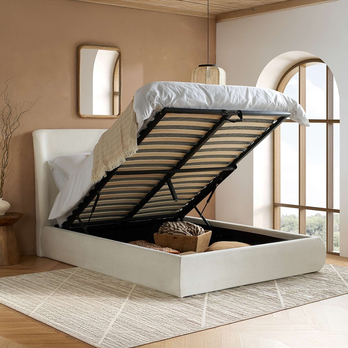 Liora Linen Curve Ottoman Storage Bed cream, SO'HOME