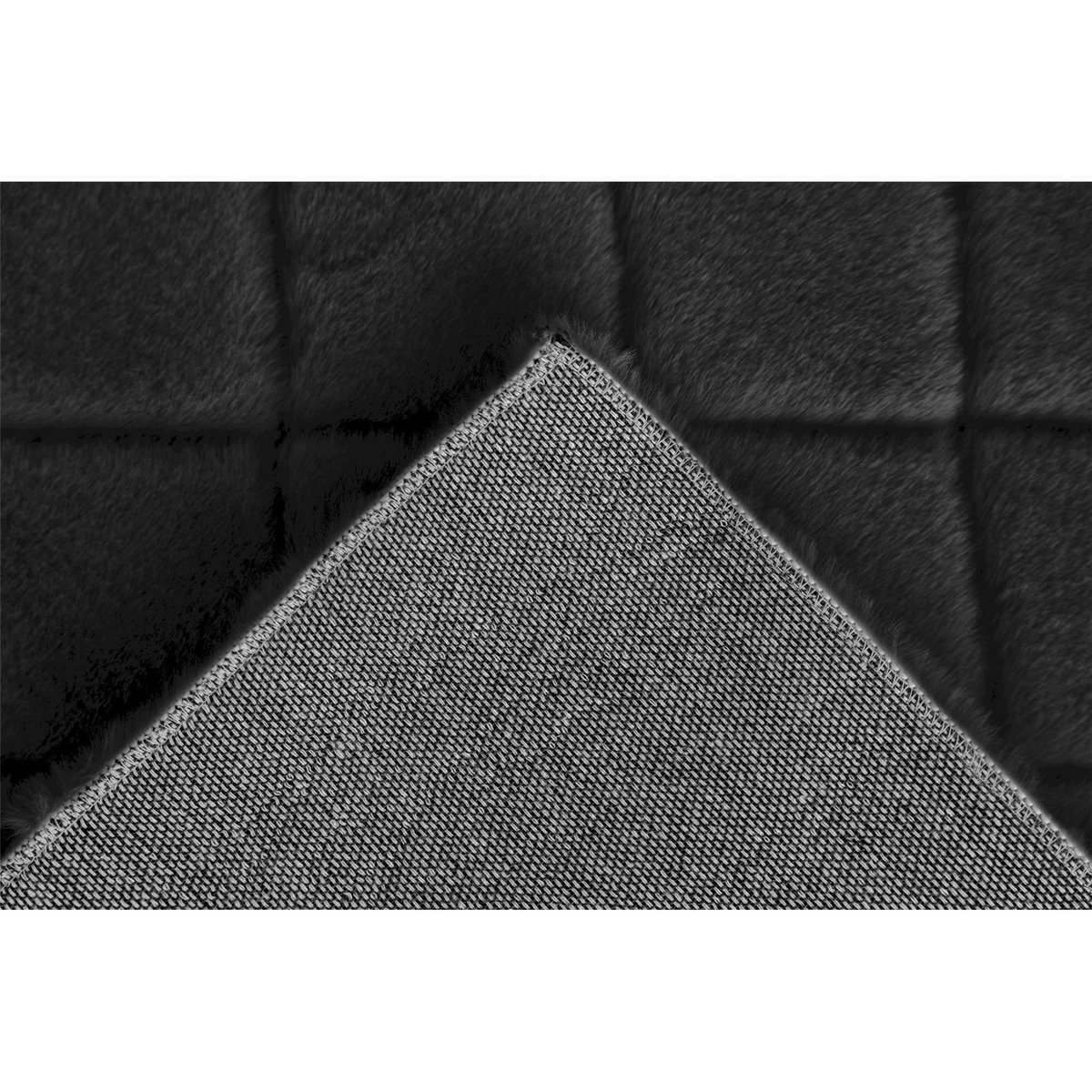 Tapis rectangulaire tufté, Imala noir profond uni, ARTE ESPINA