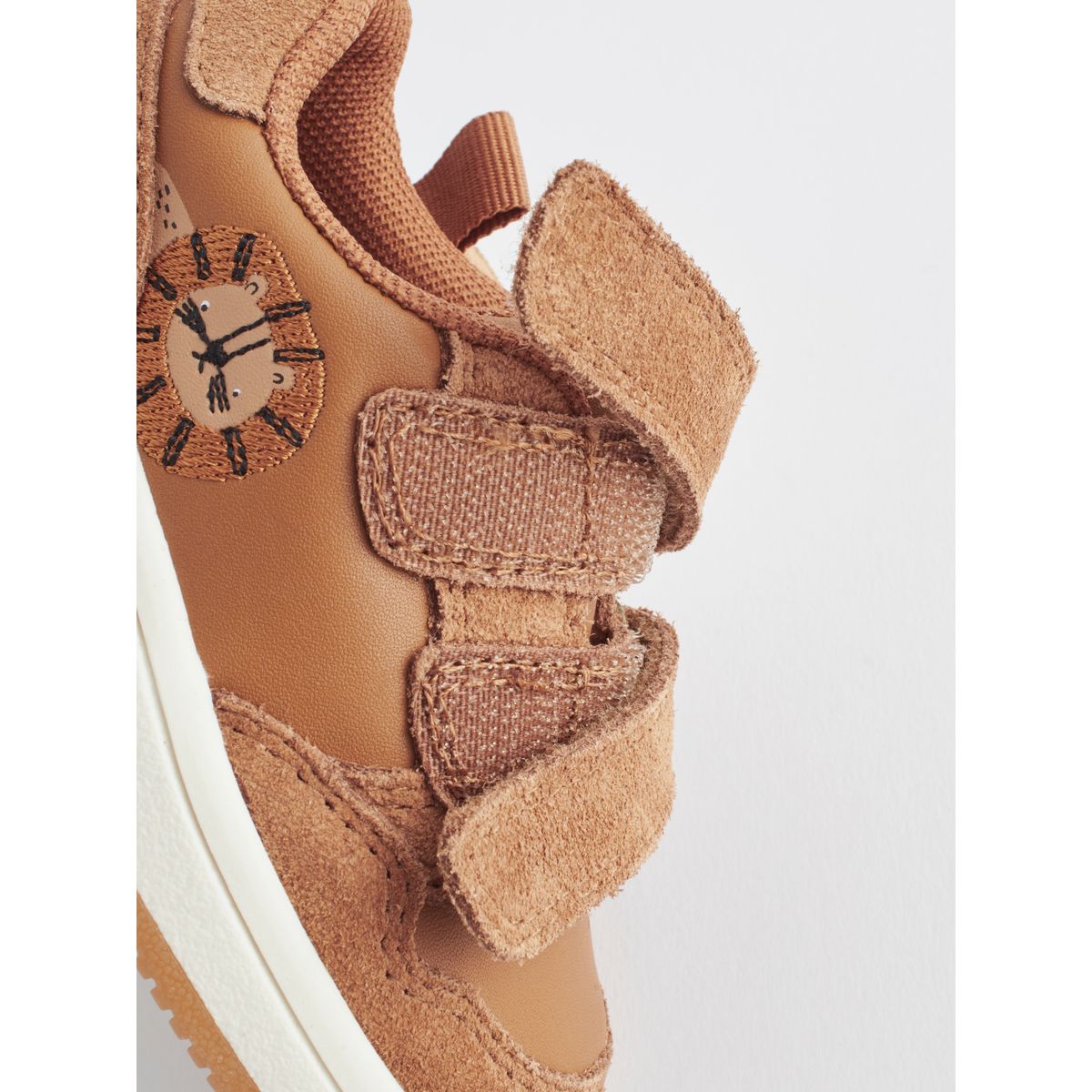Chaussures premiers pas en cuir à scratch marron fauve, NEXT