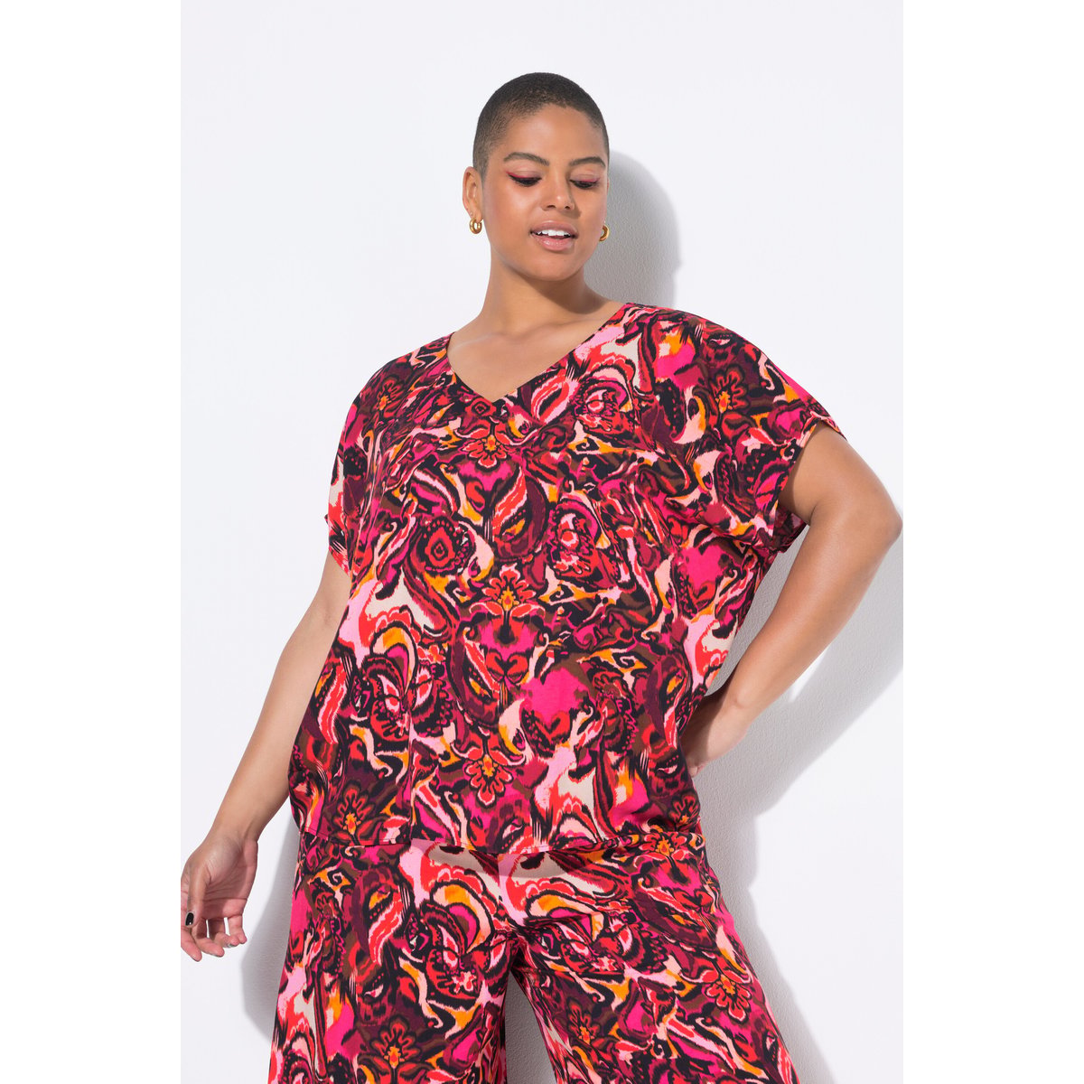Blouse oversize, imprimé all-over rose vif baies, STUDIO UNTOLD