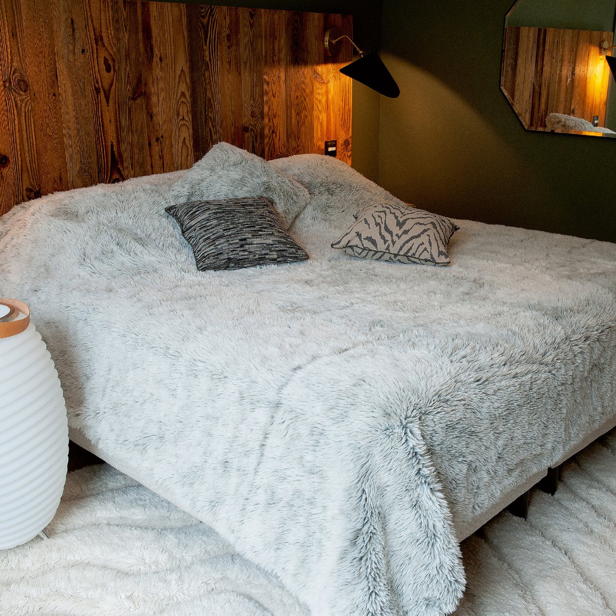 Plaid ou jeté de lit Imitation Fourrure Doux gris, LINDER