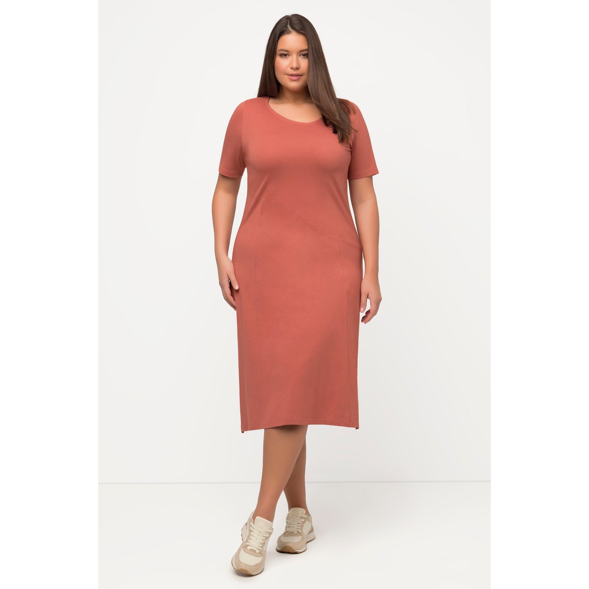 Robe en jersey, couture horizontale rouge, ULLA POPKEN