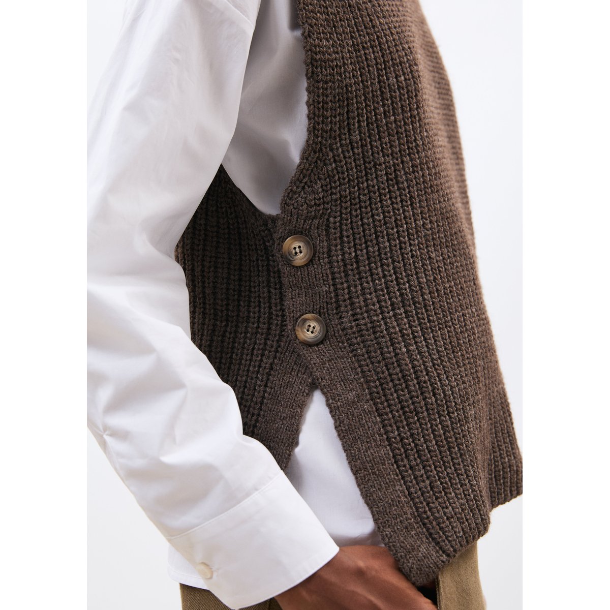 Pull sans manches taupe, HUMILITY