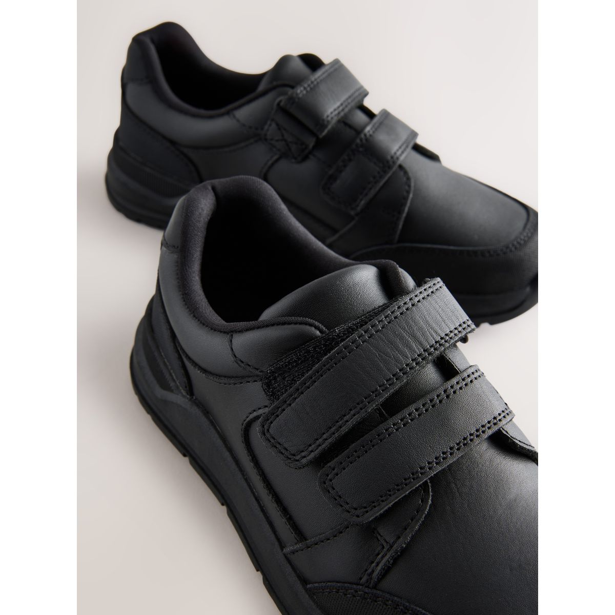Chaussures d’école en cuir à scratch noir, NEXT