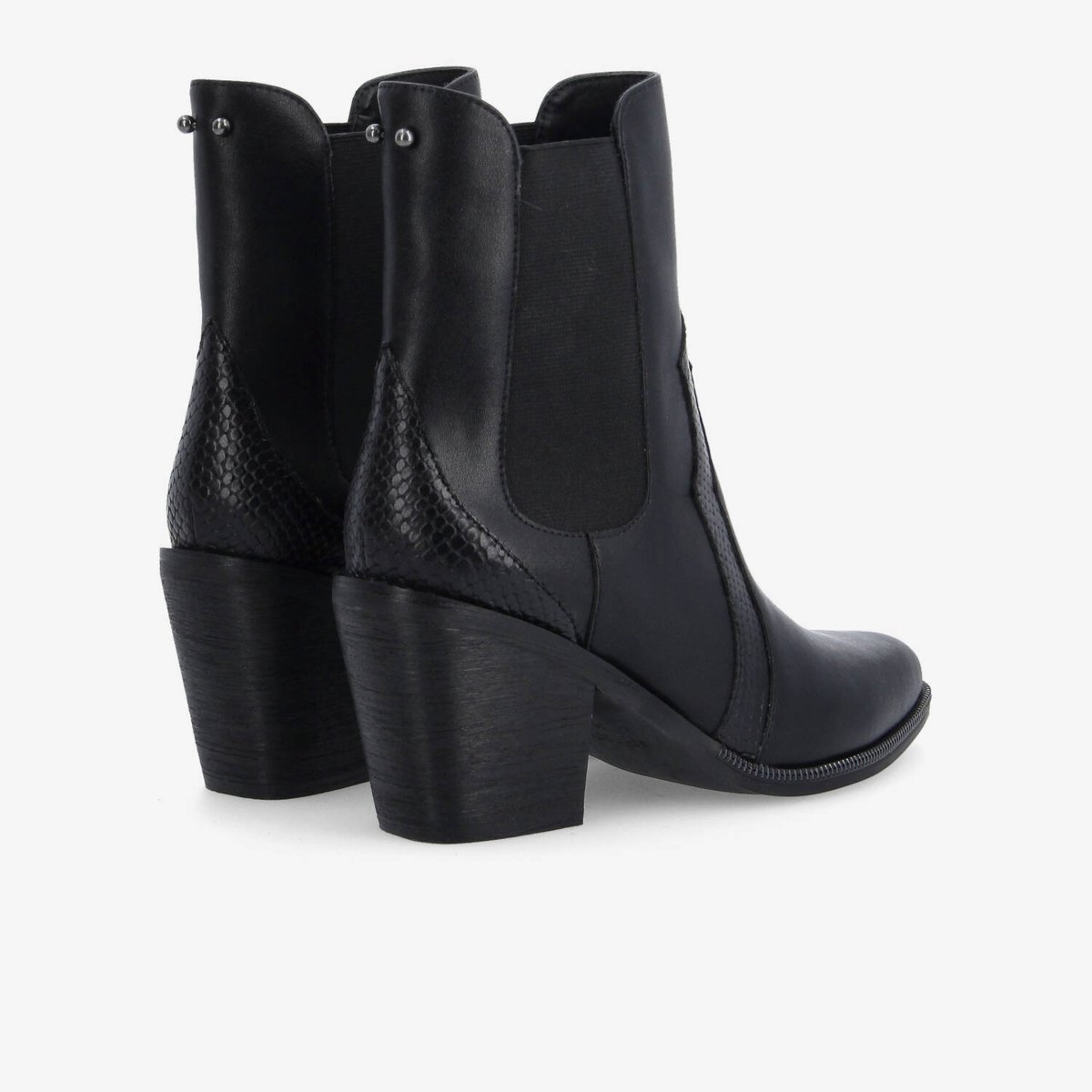 Leonie Chelsea - Noir noir, SCHMOOVE