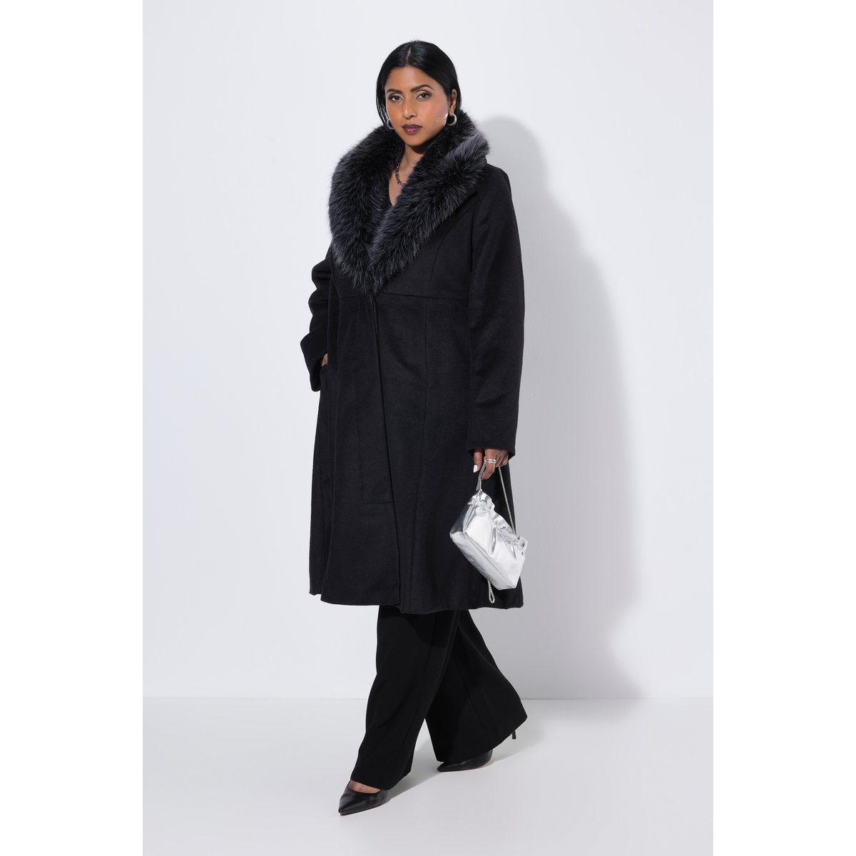 Manteau coupe princesse noir, ULLA POPKEN