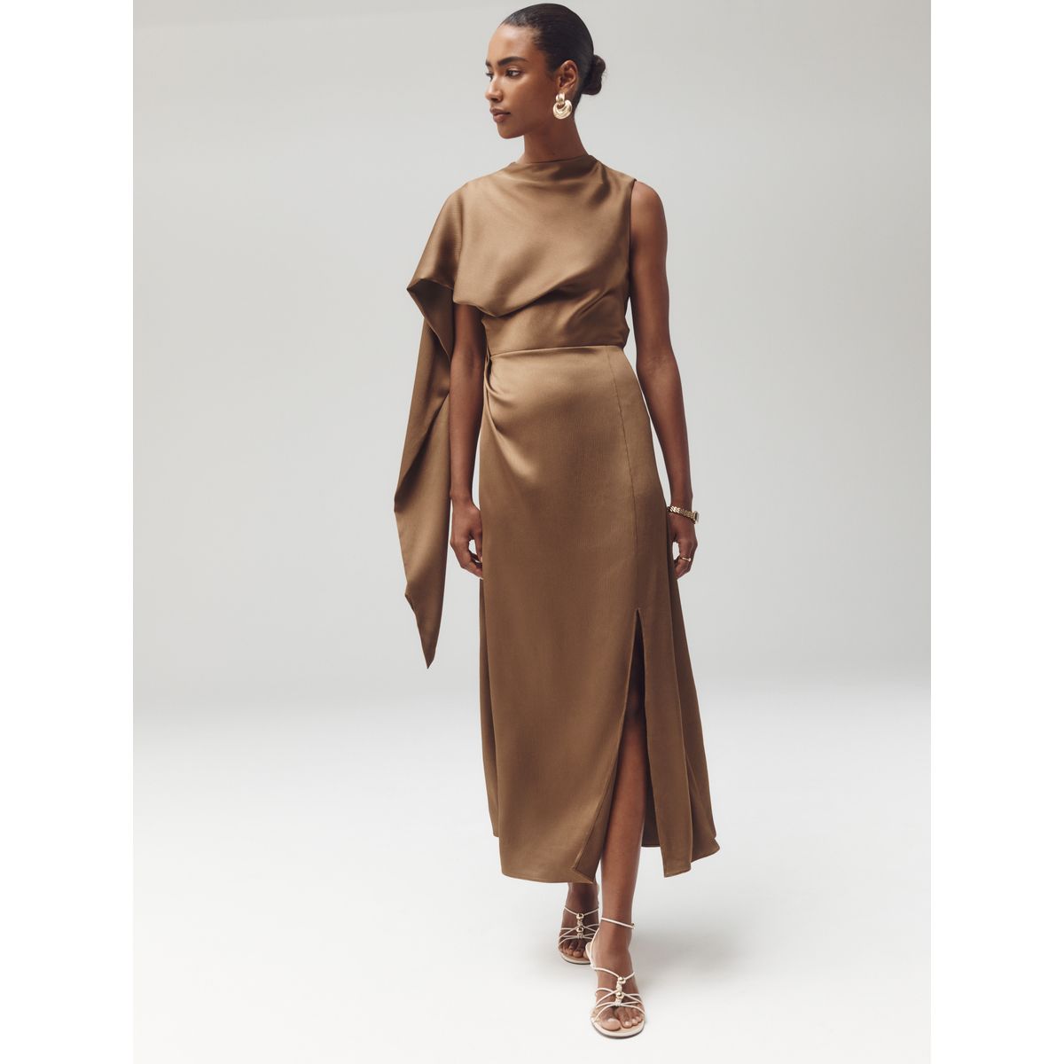Robe mi-longue en satin texturé à foulard bronze, NEXT