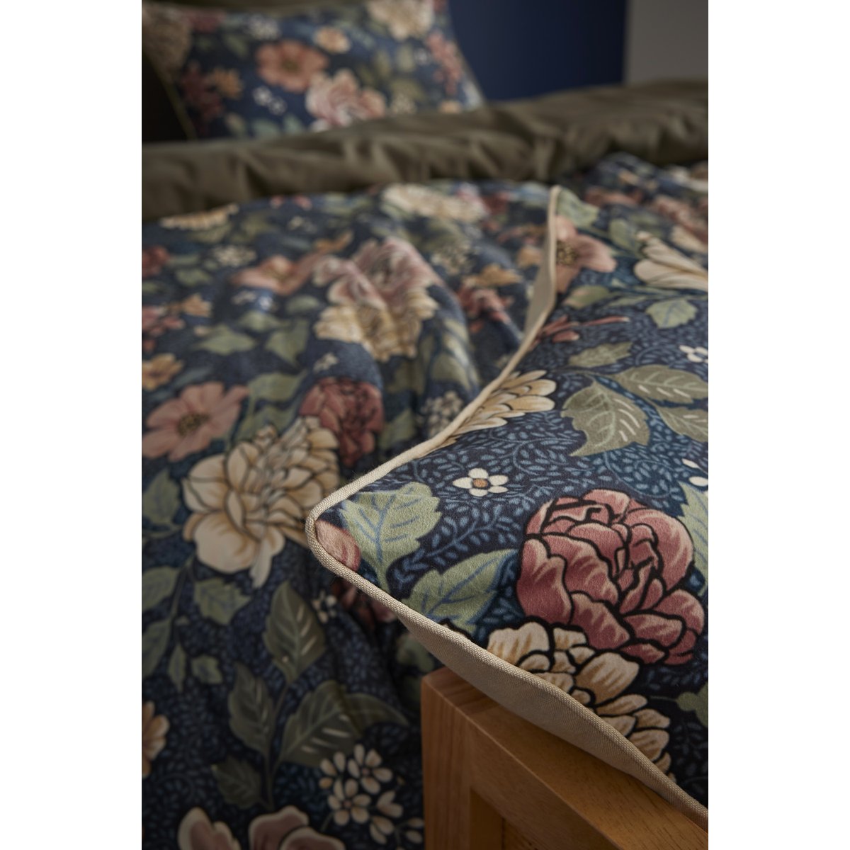 Coussin carré déhoussable 50x50 cm Velours de Coton Justine multicolore, EDEN