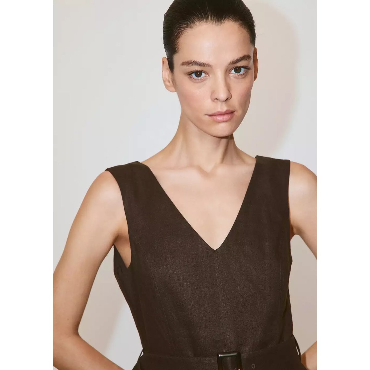 Robe midi en lin avec ceinture chocolat, MANGO