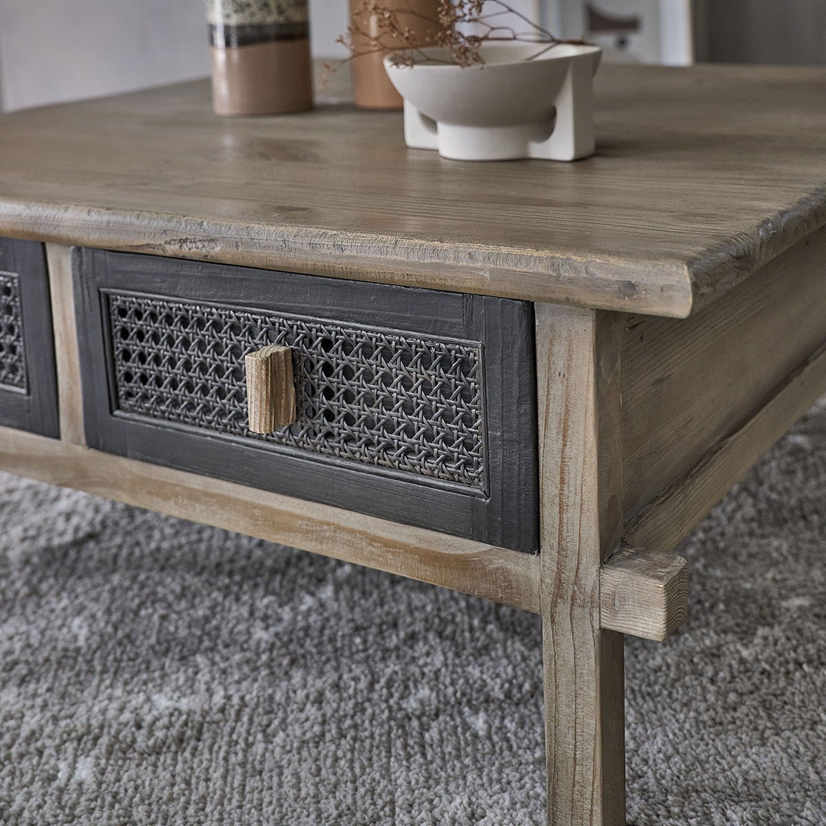 Table basse en bois recyclé massif 100 cm 2 tiroirs  JUNKO gris, BERAH GETAH