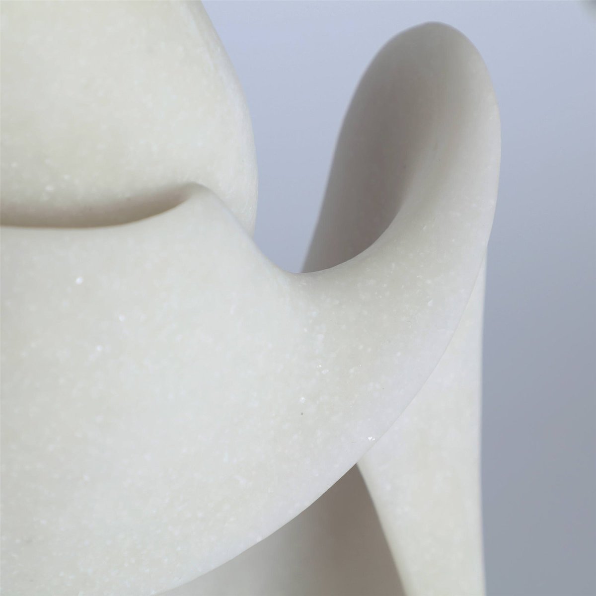 Sculpture organique contemporaine de salon blanc pur contemporain, RECOLLECTION