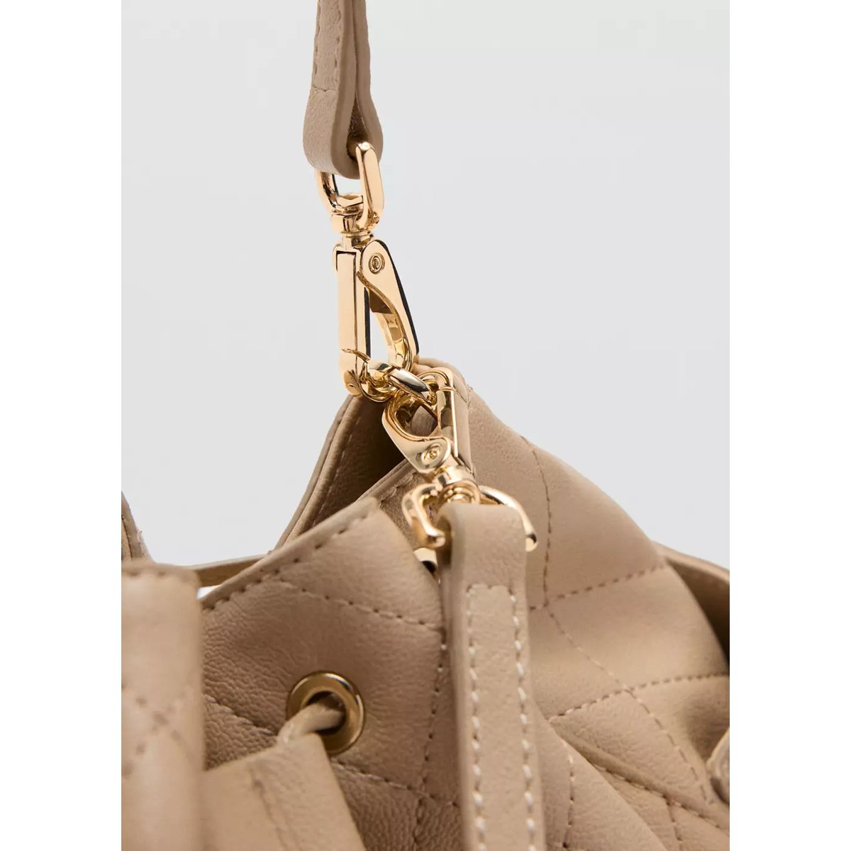 Sac porté épaule matelassé beige, MANGO