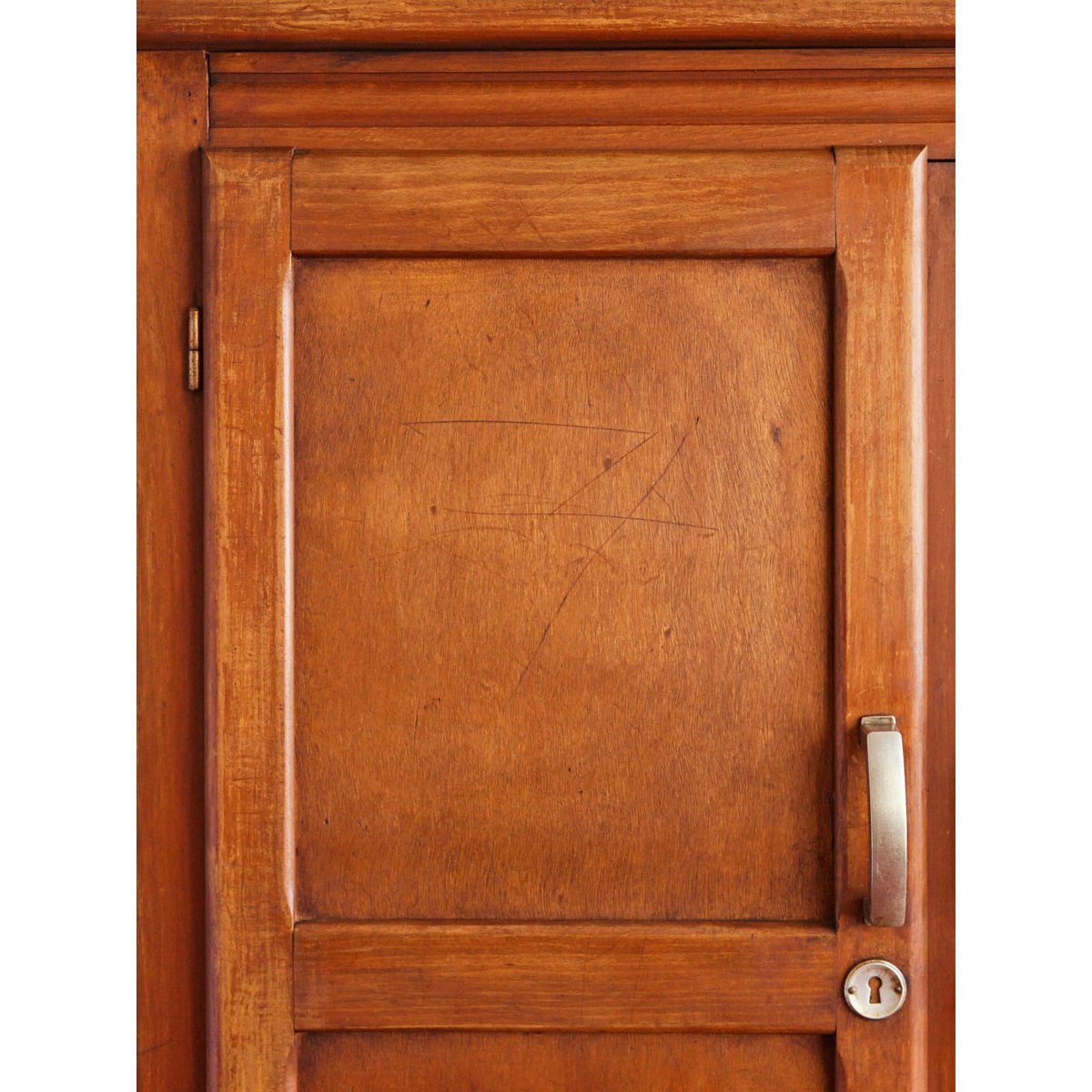 Armoire en bois Blandine N°466 - Bon état bois foncé, DEBONGOUT