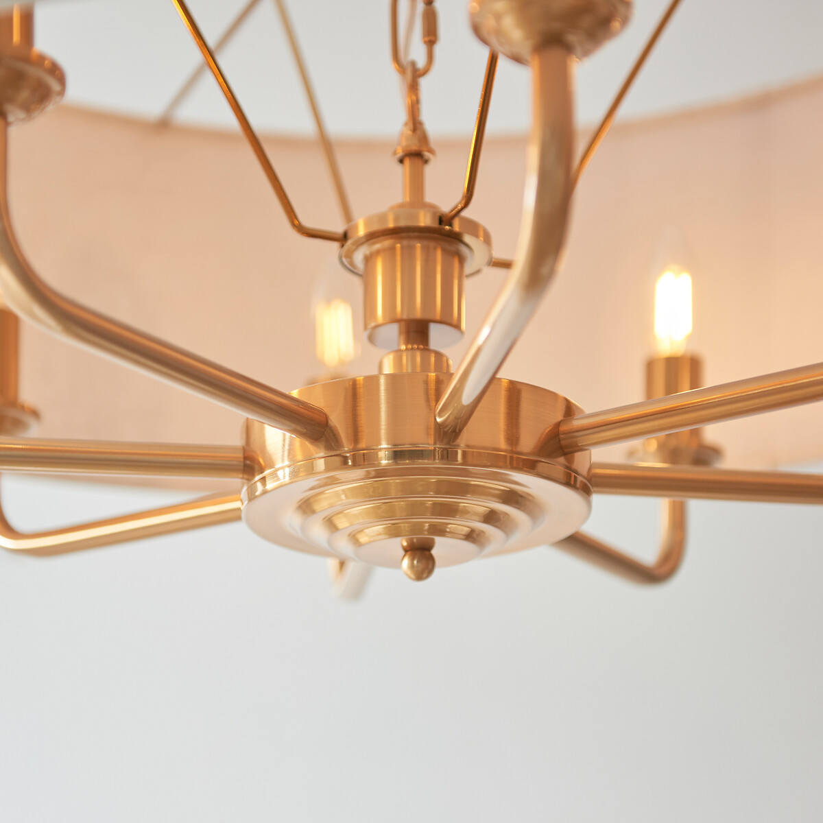 Harrington 8-Light Pendant in Vintage Brass natural, ÉDITÉ