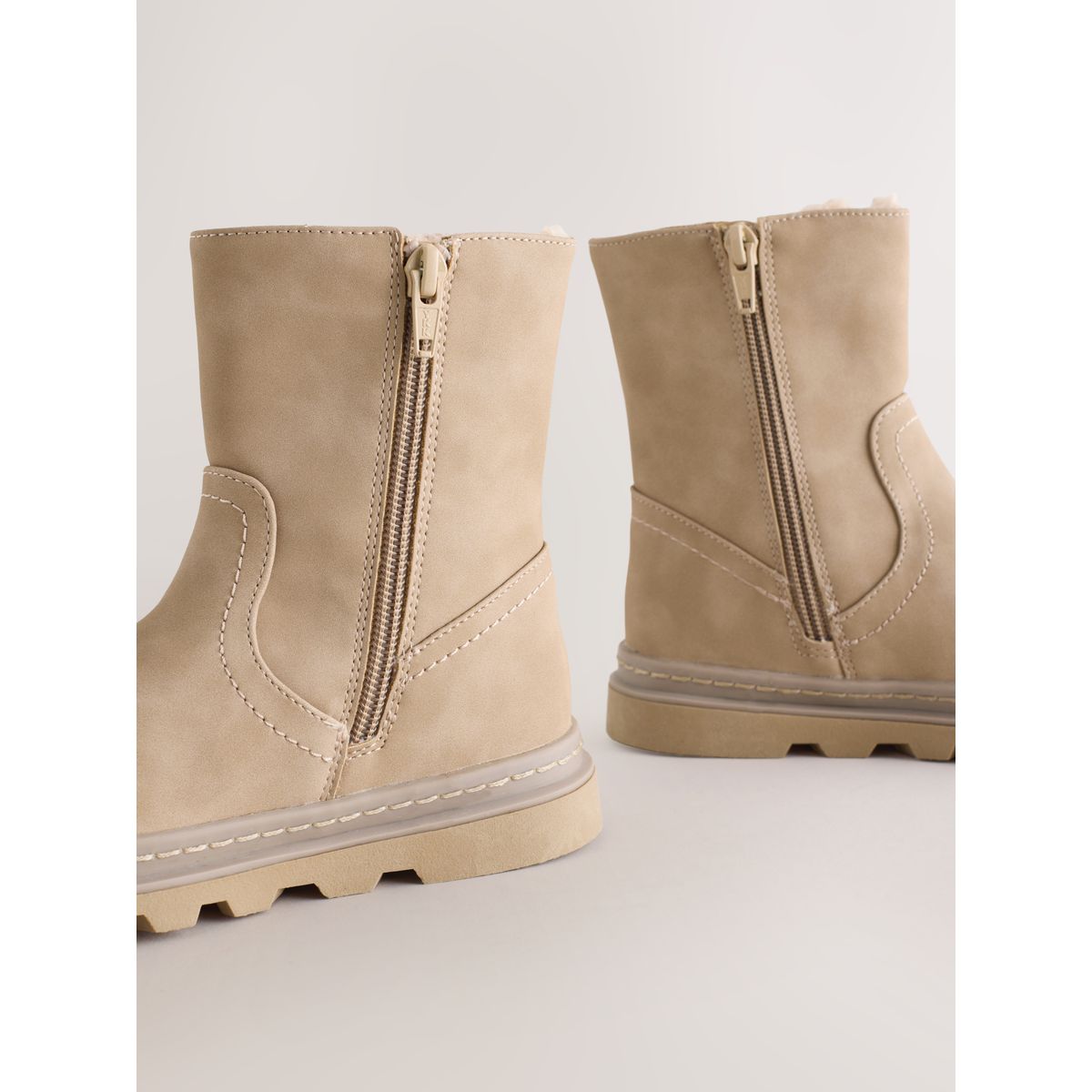Bottes à pompons doublées de imitation fourrure naturel, NEXT