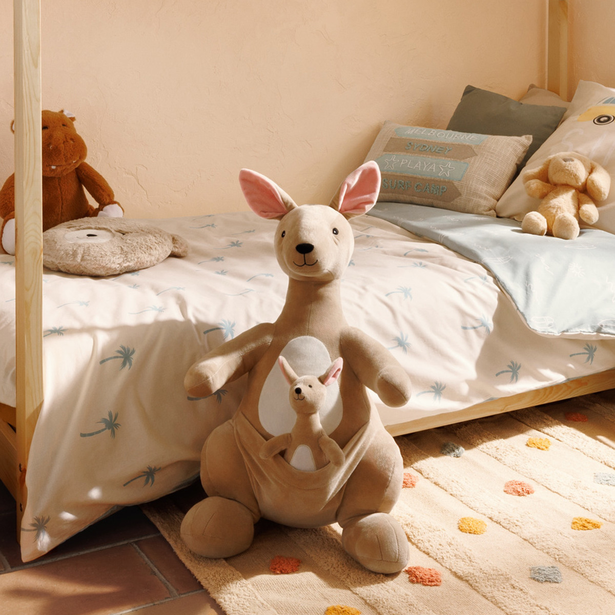 Peluche XL kangourou BLAKE beige, ATMOSPHERA FOR KIDS
