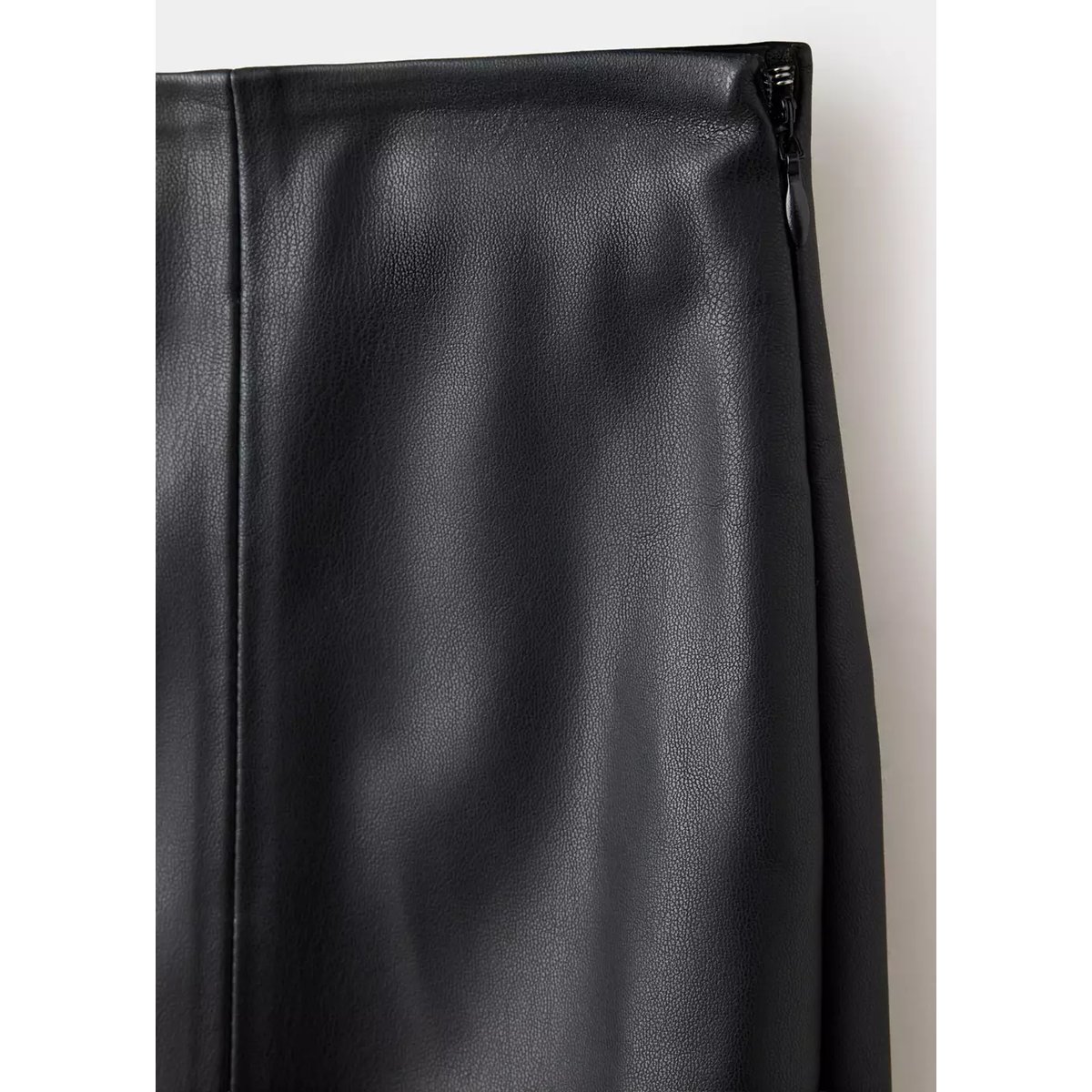 Jupe droite similicuir noir, MANGO