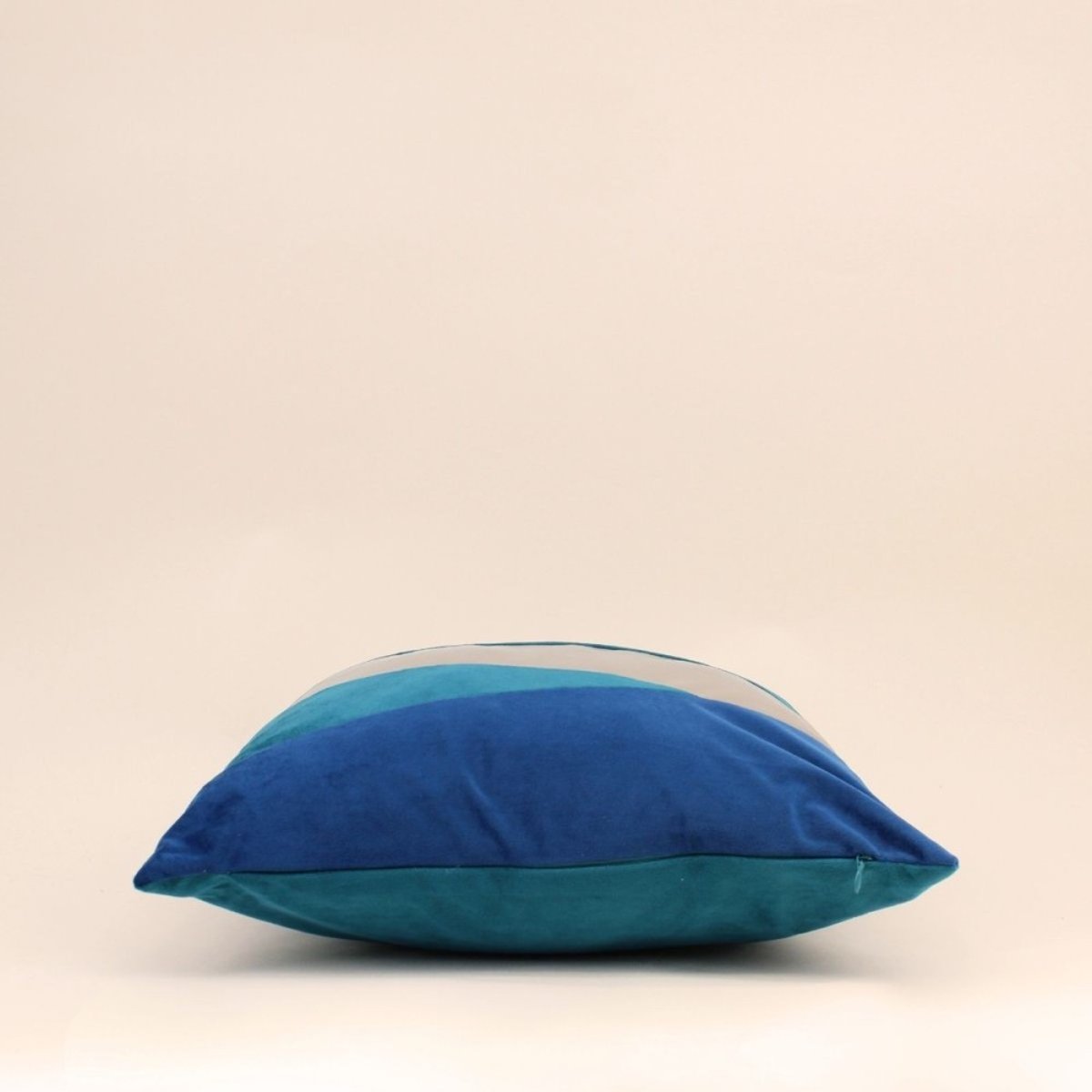 Coussin en velours et 40cm bleu, ORNAMI