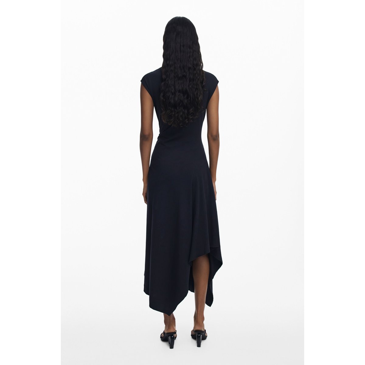 Robe asymétrique à fleurs noir, DESIGUAL