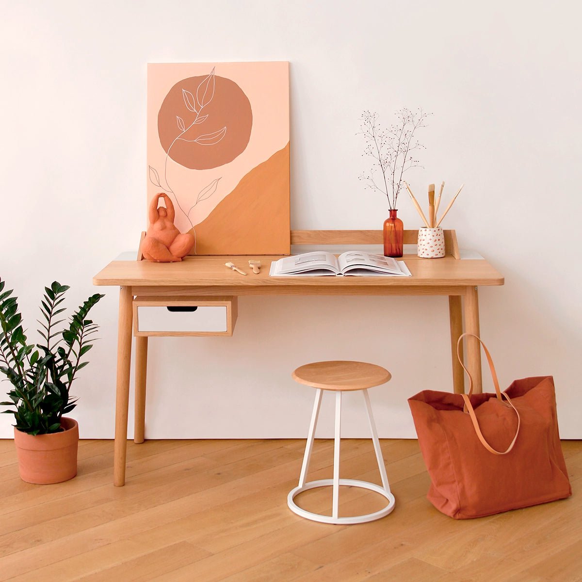 Bureau en chêne avec tiroir et pupitre, HONORÉ blanc, HARTO