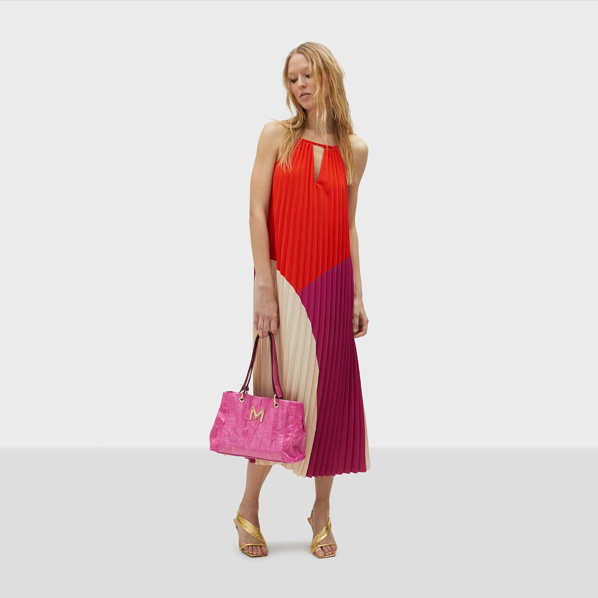 Robe longue plissée sans manches rouge clair, LOLA CASADEMUNT