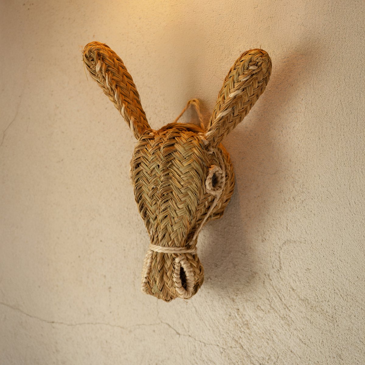 Déco murale tête d'âne en paille XL -  LOJI naturel, HOME MAISON