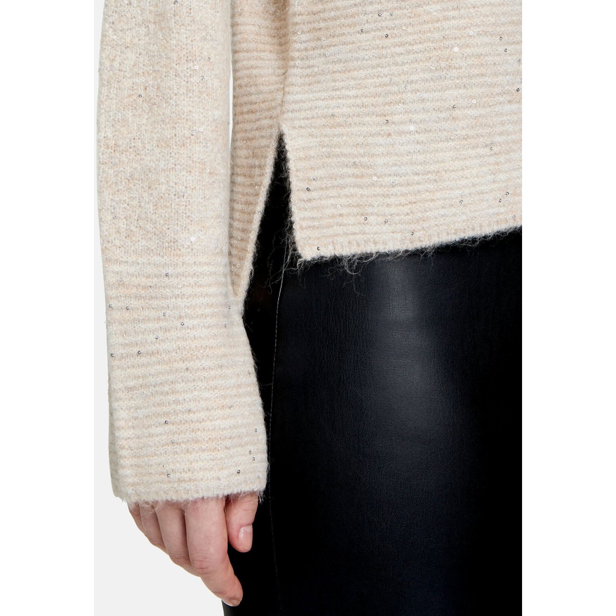 Pull-over en maille à teneur en fil fantaisie light beige melange, BETTY BARCLAY