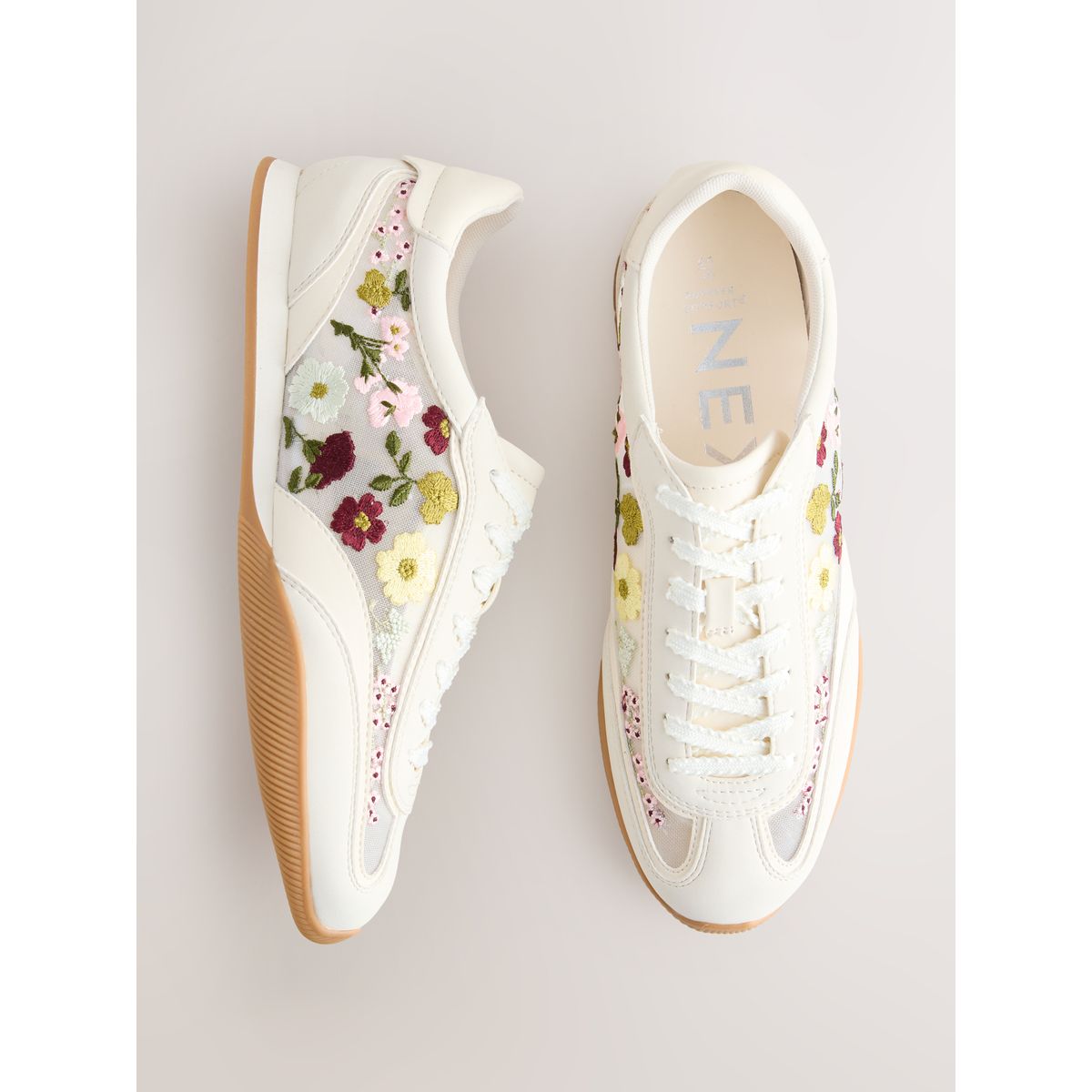Baskets brodées semelle fine forever comfort® motif fleurs, NEXT
