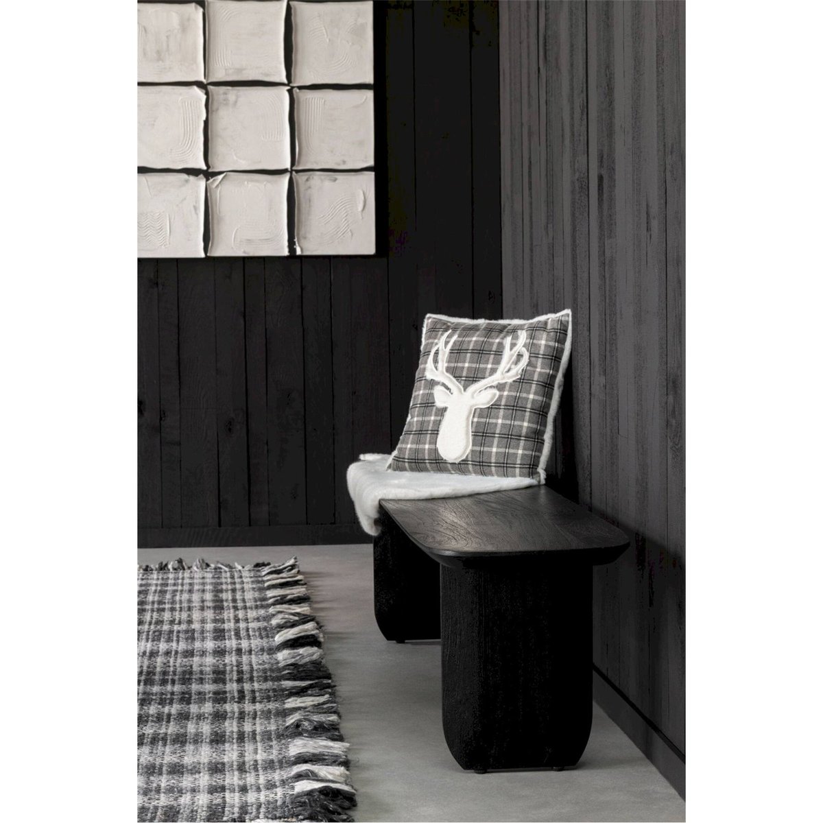 Banc en bois d'acacia design sculptural noir, RECOLLECTION