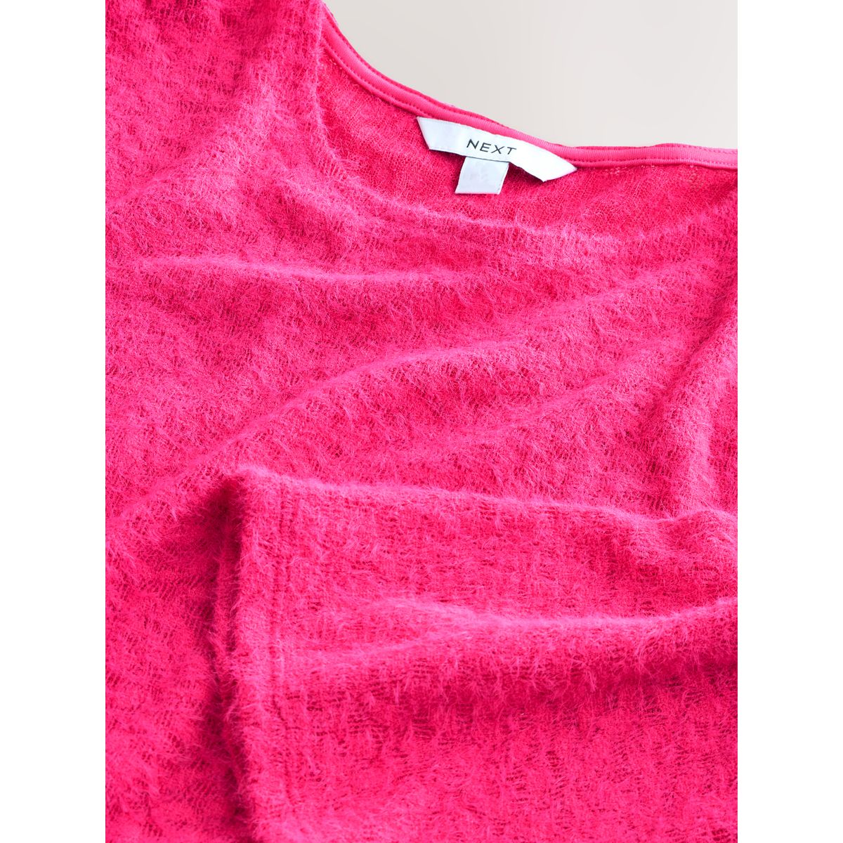 Pull ras de cou duveteux à manches longues rose, NEXT
