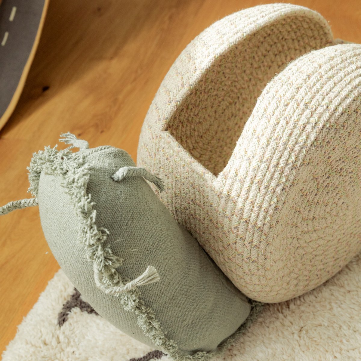 Escargot panier BACK TO SCHOOL vert clair, miel, gris, nude vintage, lin, naturel, bleu vintage, sauge bleue, LORENA CANALS
