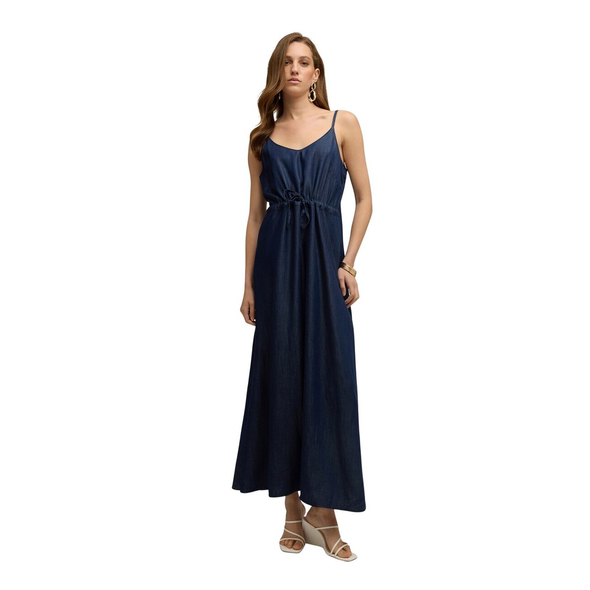 Robe longue bleu, MOTIVI