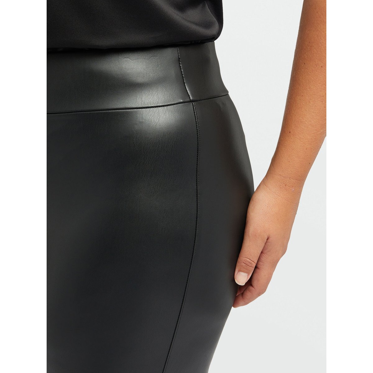 Legging en tissu brillant obtenu à partir de fibres recyclées noir, FIORELLA RUBINO